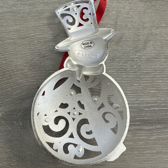 Lenox Christmas “sparkle and scroll multi-crystal snowman ornament - Picture 2 of 4